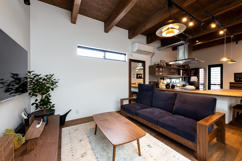 ウッドデッキの中庭